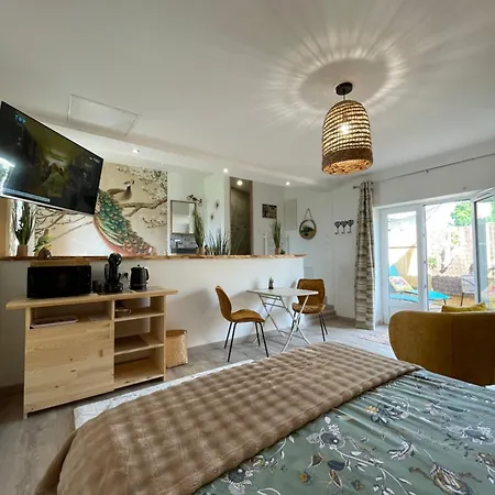 Le Temps D Escapade Couette-café Saint-Savinien